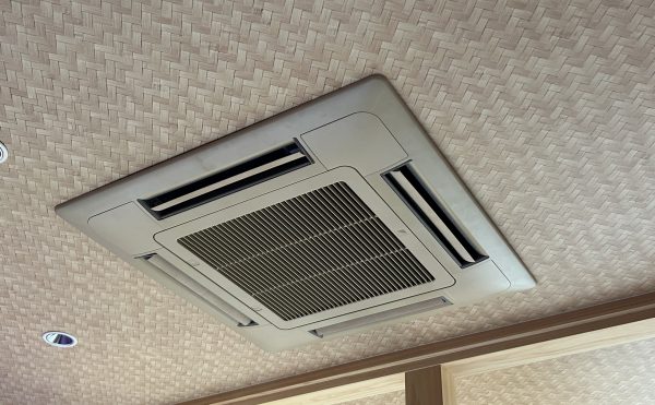 滋賀でダイキン製ショーカセエアコン取付工事👷